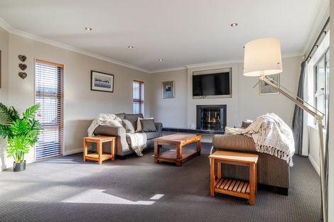 Photo of property in 211a Vogel Street, Roslyn, Palmerston North, 4414