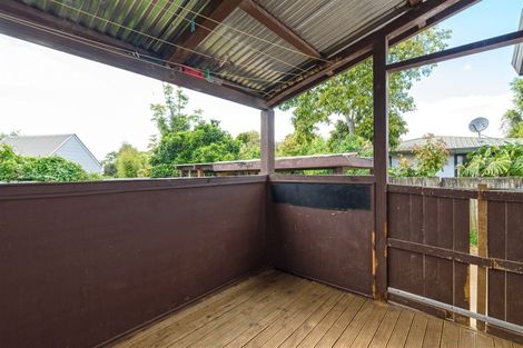 Photo of property in 12 Cameron Place, Ranui, Auckland, 0612