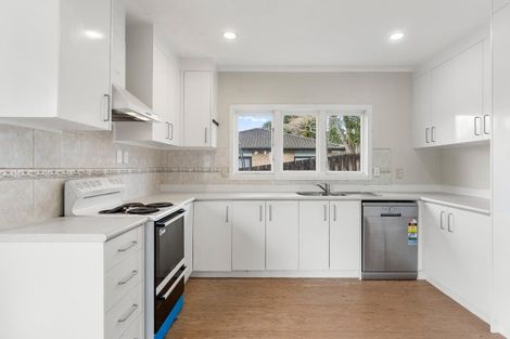 Photo of property in 31 Clevedon Road, Papakura, 2110