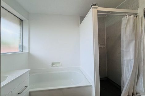 Photo of property in 2/290 Avonhead Road, Avonhead, Christchurch, 8042