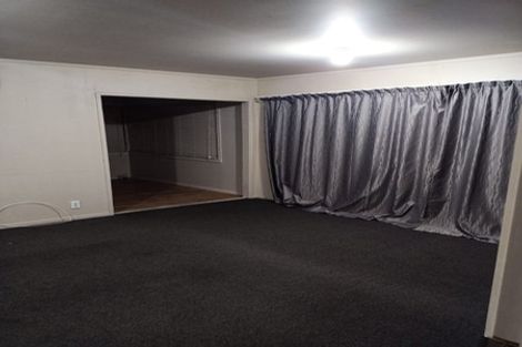 Photo of property in 30 Sunvue Road, Glen Eden, Auckland, 0602