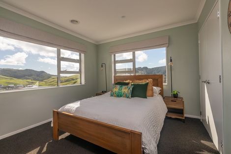 Photo of property in 120 Amesbury Drive, Churton Park, Wellington, 6037