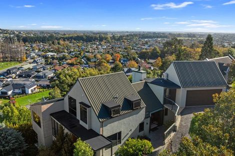 Photo of property in 24 Lucknow Place, Cashmere, Christchurch, 8022
