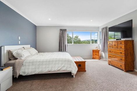 Photo of property in 153 Westchester Drive, Churton Park, Wellington, 6037