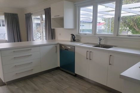 Photo of property in 22a Baring Terrace, Strandon, New Plymouth, 4312