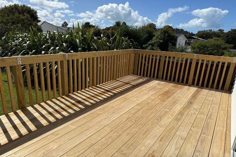 Photo of property in 212 Beach Haven Road, Beach Haven, Auckland, 0626