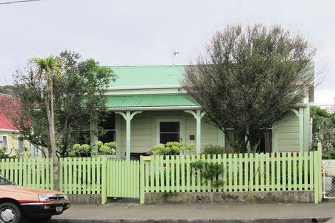 Photo of property in 14 Luxford Street, Berhampore, Wellington, 6023