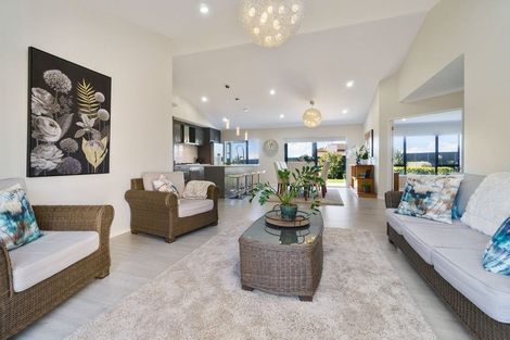 Photo of property in 8 Laylin Place, Pukekohe, 2120