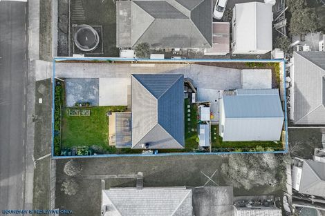 Photo of property in 67 Roberts Road, Te Atatu South, Auckland, 0610