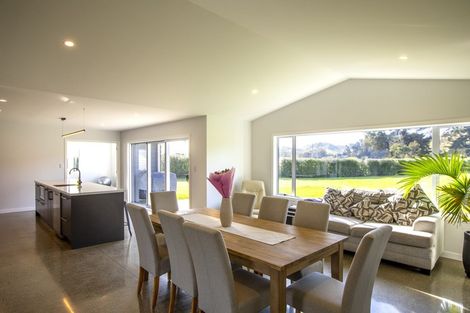 Photo of property in 62 River Road, Otane, Waipawa, 4271