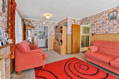 Photo of property in 76 Blake Road, Mangere East, Auckland, 2024