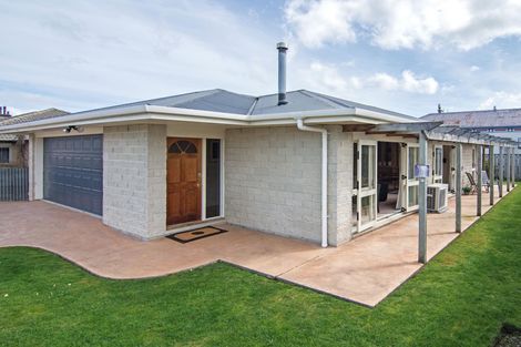 Photo of property in 6a Coradine Street, Masterton, 5810
