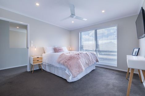 Photo of property in 14 Oioi Road, Hobsonville, Auckland, 0616