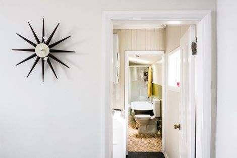 Photo of property in 72 Todman Street, Brooklyn, Wellington, 6021