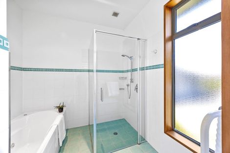 Photo of property in 3 Watlings Place, Kennedys Bush, Christchurch, 8025