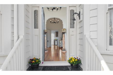 Photo of property in 43 Colombo Road, Waiuku, 2123