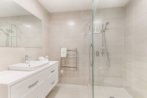 Photo of property in 227 Hibiscus Drive, Orewa, 0931