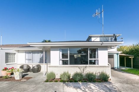 Photo of property in 11 Chester Street, Taradale, Napier, 4112