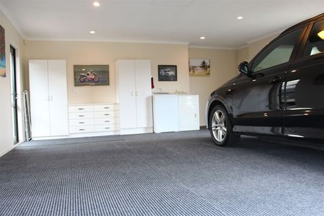 Photo of property in 3 Pippen Court, Henderson, Auckland, 0612