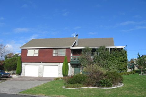 Photo of property in 25 Marere Avenue, Paraparaumu, 5032