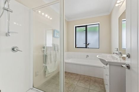 Photo of property in 21 James Drive, Diamond Harbour,  8971