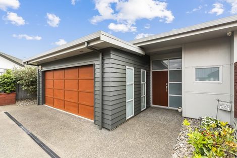 Photo of property in 12 Millennium Hill, Paraparaumu, 5032