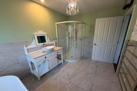 Photo of property in 160 Pacific Road, North New Brighton, Christchurch, 8083