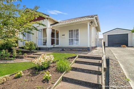 Photo of property in 102 Gonville Avenue, Gonville, Whanganui, 4501