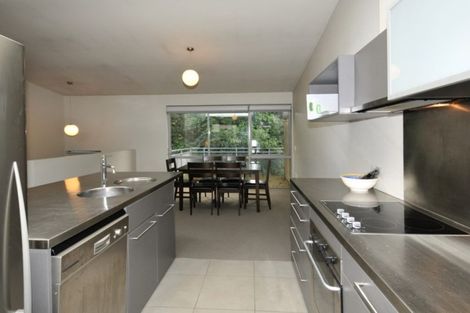 Photo of property in 15a Onslow Road, Khandallah, Wellington, 6035