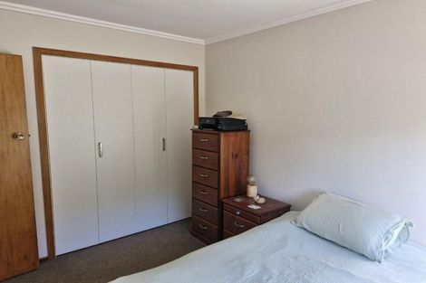 Photo of property in 24 Scott Street, Moturoa, New Plymouth, 4310