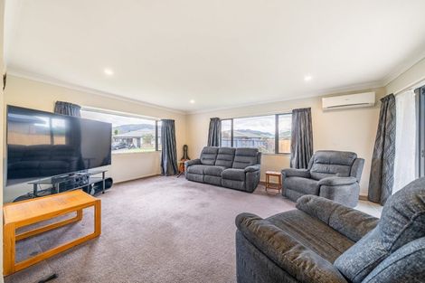 Photo of property in 13 Talbot Grove, Trentham, Upper Hutt, 5018
