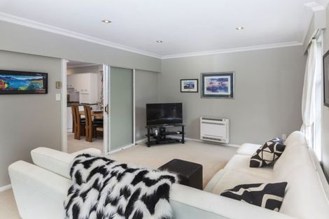 Photo of property in 39 Highfield Place, Avonhead, Christchurch, 8042