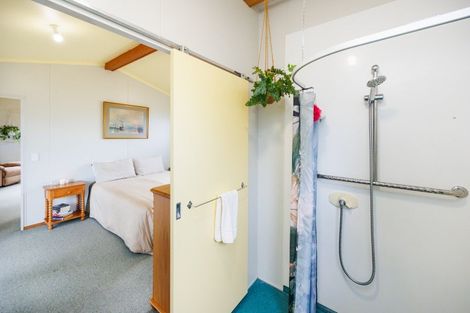Photo of property in 1 Seabury Avenue, Foxton Beach, Foxton, 4815