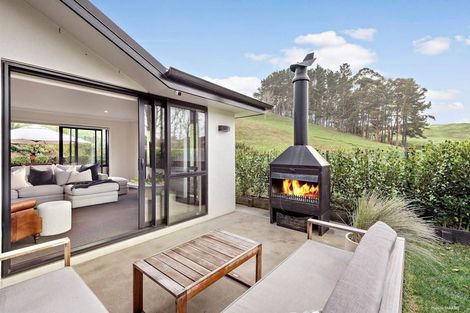 Photo of property in 13 Bale Way, Pukekohe, 2120