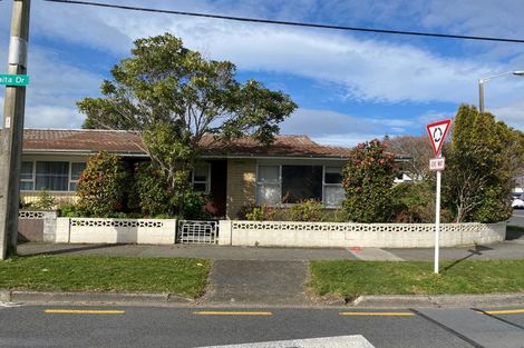 Photo of property in 26 Percy Cameron Street, Avalon, Lower Hutt, 5011