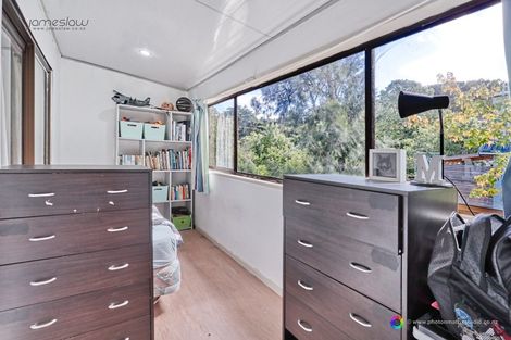 Photo of property in 1/3 Flavia Close, Torbay, Auckland, 0630