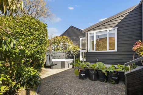Photo of property in 23f2 Box Hill, Khandallah, Wellington, 6035
