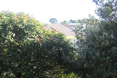 Photo of property in 11 Bassett Road, Johnsonville, Wellington, 6037