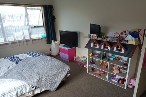 Photo of property in 74 Russell Street, Westport, 7825