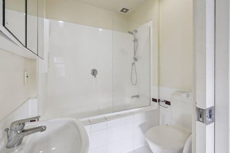 Photo of property in Sirocco Apartments, 811/8 Church Street, Wellington Central, Wellington, 6011