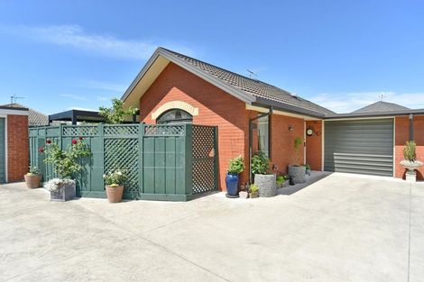 Photo of property in 17f Matawai Close, Rangiora, 7400