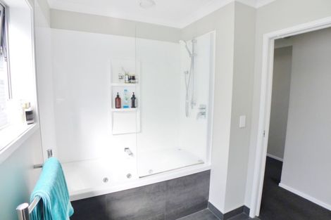 Photo of property in 5 Lockheed Street, Hobsonville, Auckland, 0618