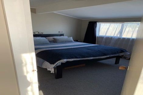 Photo of property in 49f3 Apu Crescent, Lyall Bay, Wellington, 6022