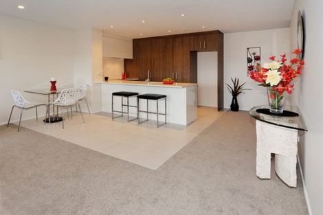 Photo of property in 86 Hobsonville Point Road, Hobsonville, Auckland, 0616