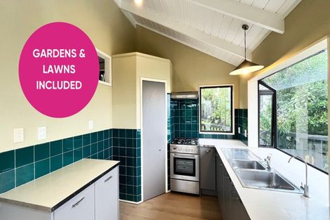 Photo of property in 43 Rosecamp Road, Beach Haven, Auckland, 0626