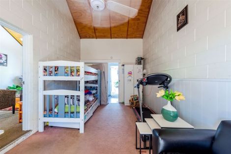 Photo of property in 3/1 Gatman Street, Birkdale, Auckland, 0626