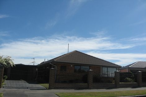 Photo of property in 74 Vivian Street, Burwood, Christchurch, 8083