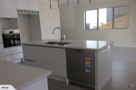 Photo of property in 7 Fricker Way, Flat Bush, Auckland, 2019