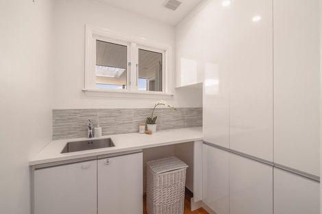 Photo of property in 35 Marine Parade, North New Brighton, Christchurch, 8083