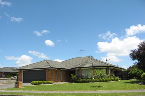Photo of property in 108 Longford Park Drive, Takanini, 2112